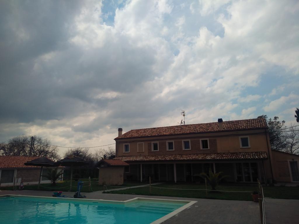 Hotel Quattro Stagioni à Fano Extérieur photo