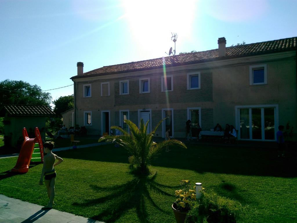 Hotel Quattro Stagioni à Fano Extérieur photo