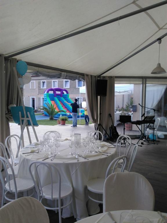 Hotel Quattro Stagioni à Fano Extérieur photo